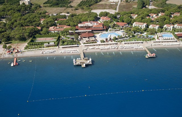 CRYSTAL FLORA BEACH RESORT