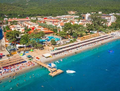 CRYSTAL AURA BEACH RESORT&SPA