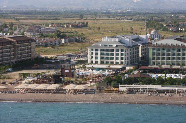 DIONIS HOTEL RESORT &SPA