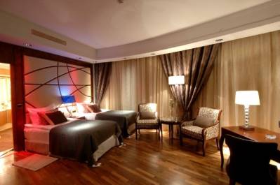 CALISTA LUXURY RESORT