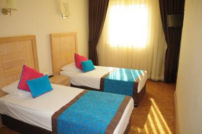 CRYSTAL FAMILY RESORT & SPA