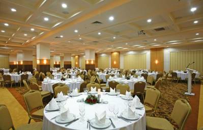 CRYSTAL FAMILY RESORT & SPA