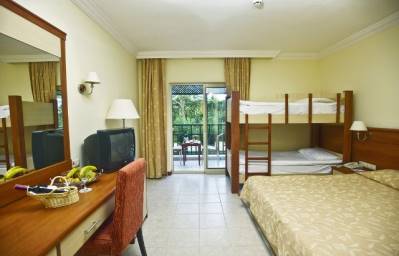 CRYSTAL PARAISO VERDE RESORT