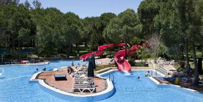 IC SANTAI FAMILY RESORT