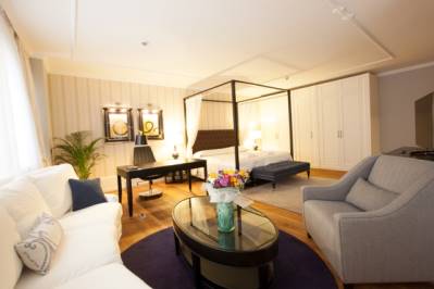 IC SANTAI FAMILY RESORT