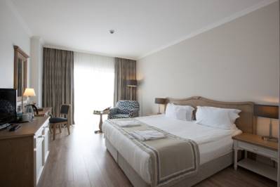 IC SANTAI FAMILY RESORT