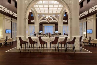 TITANIC DELUXE BELEK