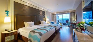 TITANIC DELUXE BELEK