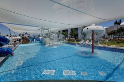 TITANIC DELUXE BELEK