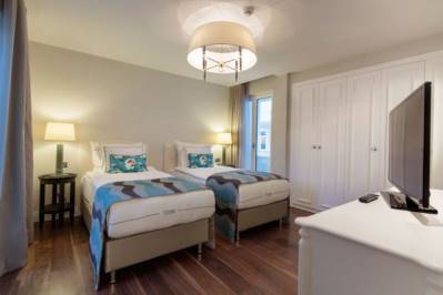 TITANIC DELUXE BELEK