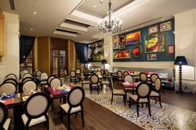 TITANIC DELUXE BELEK