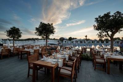 TITANIC DELUXE BELEK