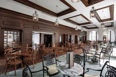 TITANIC DELUXE BELEK