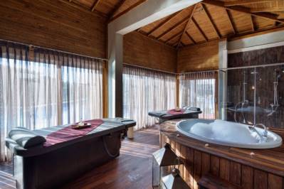 TITANIC DELUXE BELEK