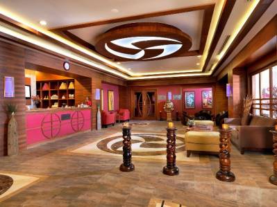 CRYSTAL DE LUXE RESORT & SPA