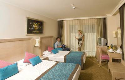 CRYSTAL DE LUXE RESORT & SPA