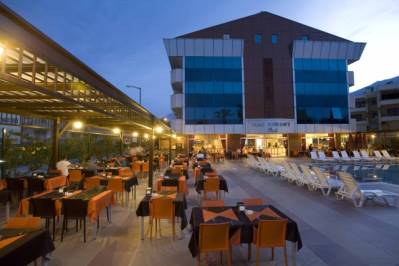 FAME RESIDENCE BEACH (EX.FR PARK)