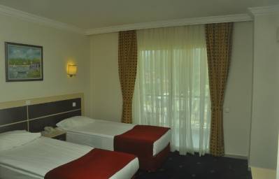 CRYSTAL AURA BEACH RESORT&SPA