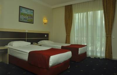 CRYSTAL AURA BEACH RESORT&SPA