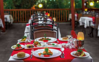 CRYSTAL AURA BEACH RESORT&SPA