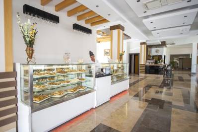 CRYSTAL AURA BEACH RESORT&SPA