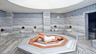 CRYSTAL AURA BEACH RESORT&SPA