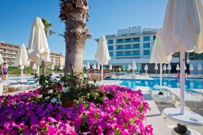 DIONIS HOTEL RESORT &SPA
