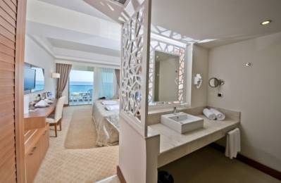 DIONIS HOTEL RESORT &SPA