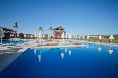 DIONIS HOTEL RESORT &SPA